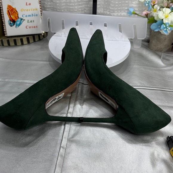 (H2) NWT ASOS DESIGN mid-heeled court shoes in green, size 4/10.3cm - Picture 7 of 9